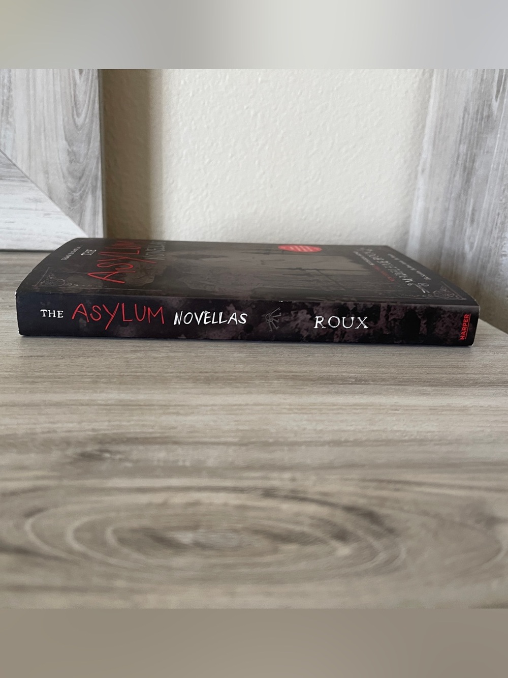 The Asylum Novellas by Madeleine Roux - Picture 4 of 8